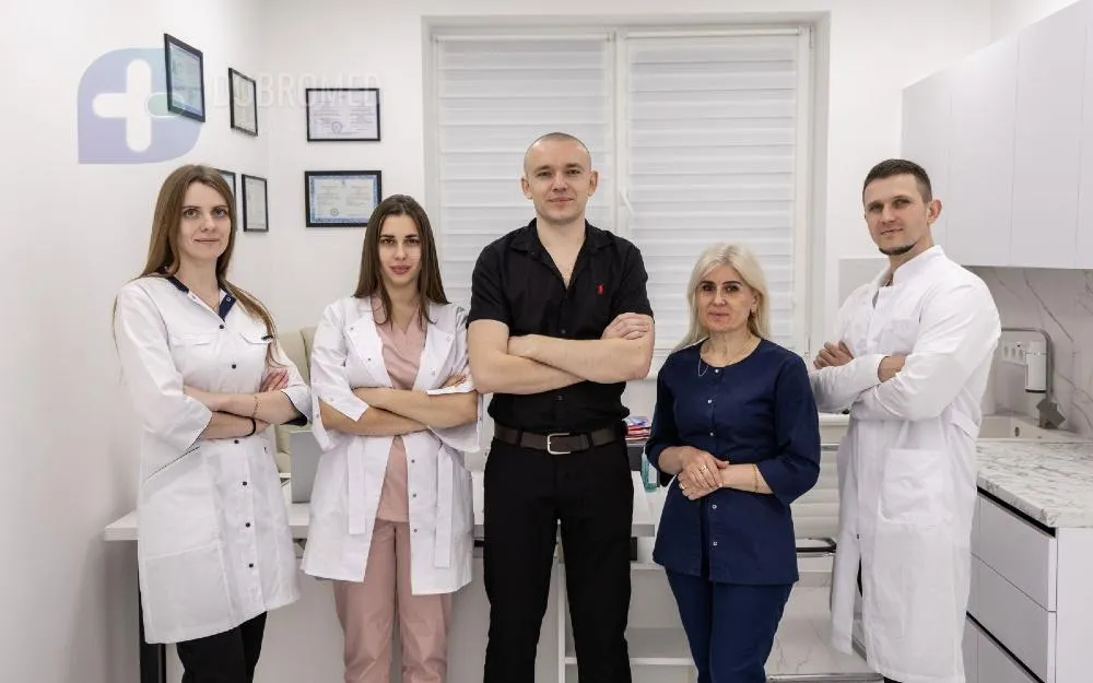 Нарколог медицинского центра Добро консультирует пациента на дому, Одесса