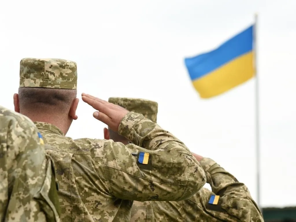 Молодые люди в момент размышлений, символизирующий травму поколения